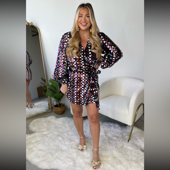 BuddyLove sequin Adeline wrap dress. Size M. NWT - Picture 6 of 6